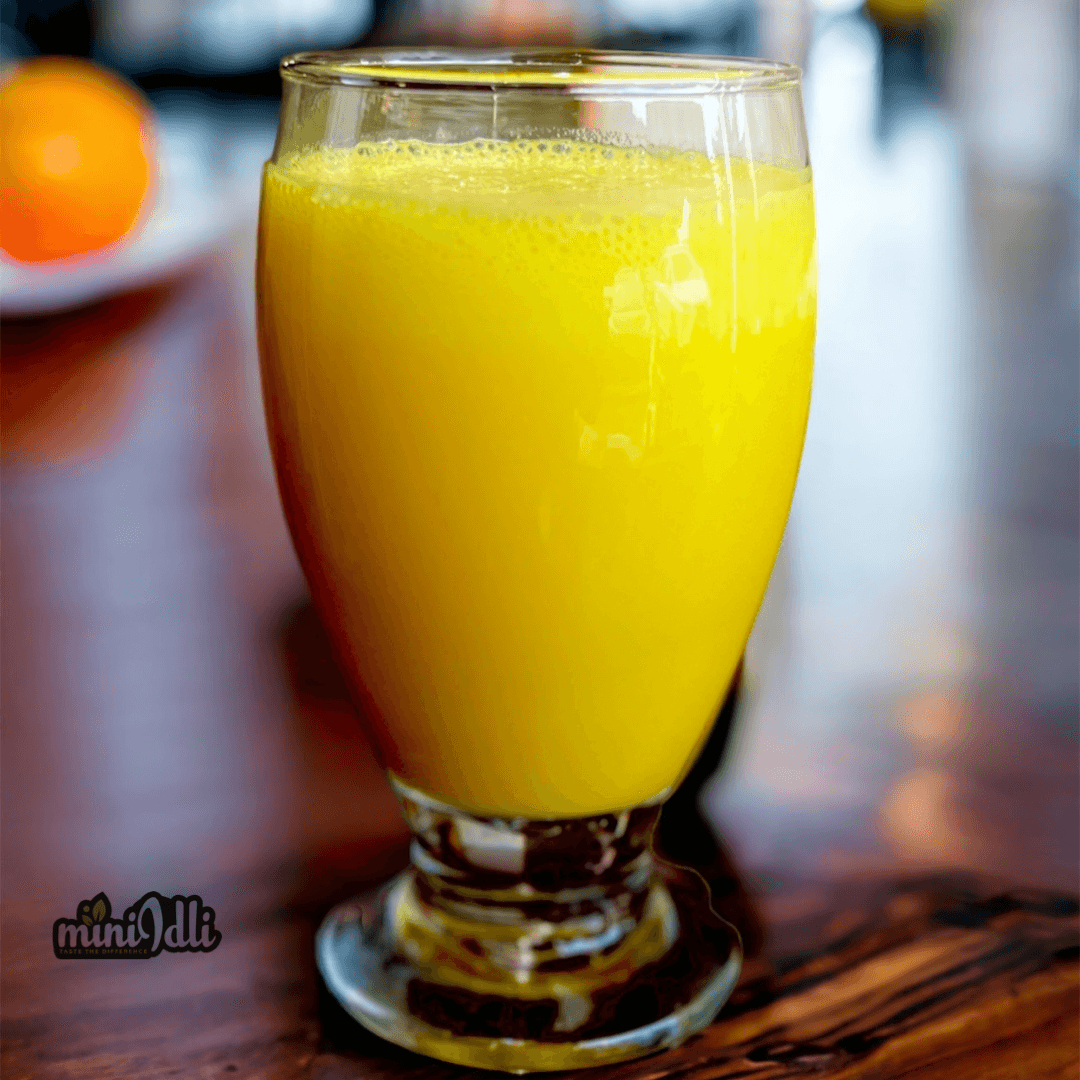 Alt Mango Lassi (Mango Yogurt Smoothie)