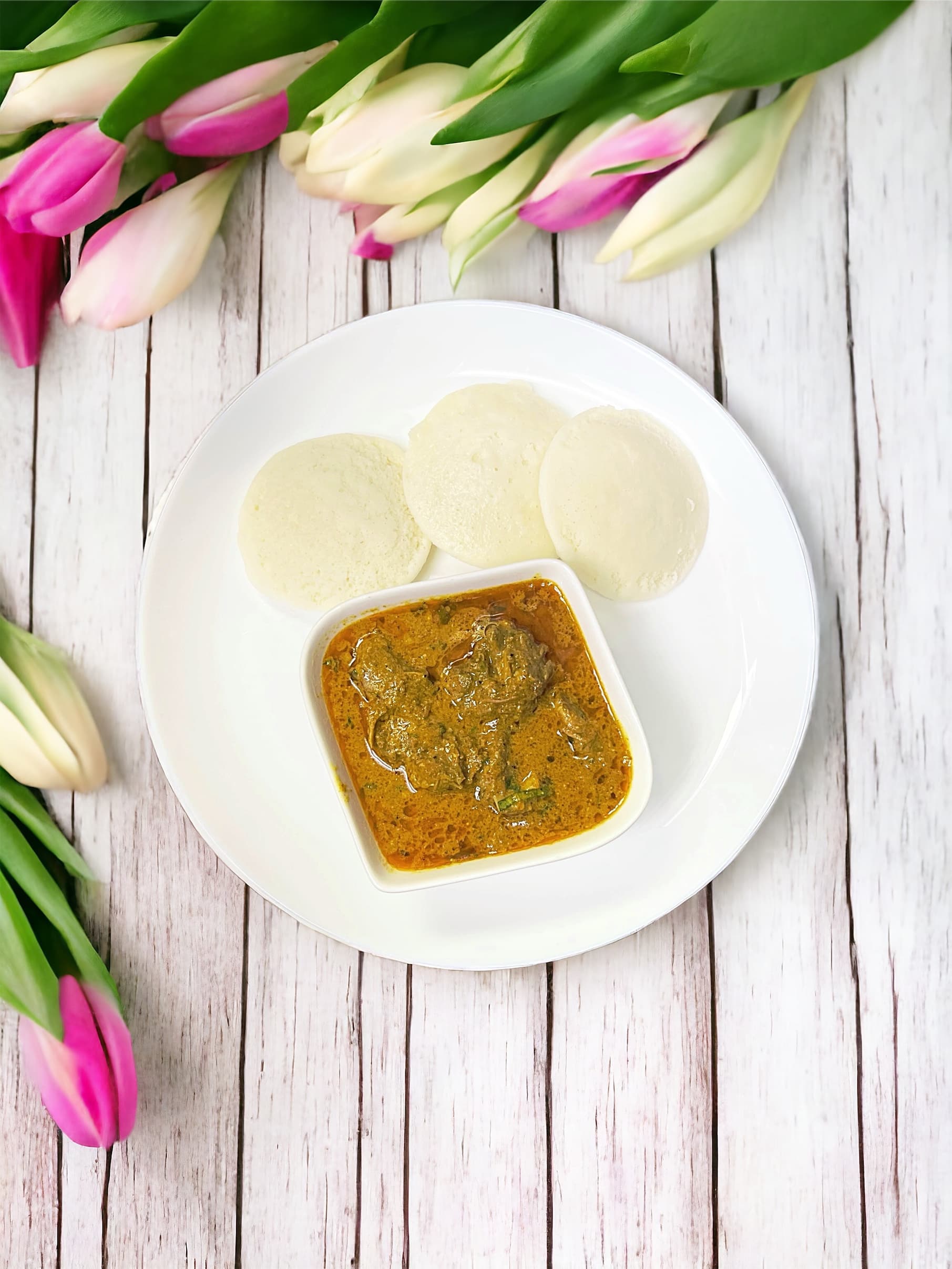 Alt Idli with Mutton Curry (Kulambu)