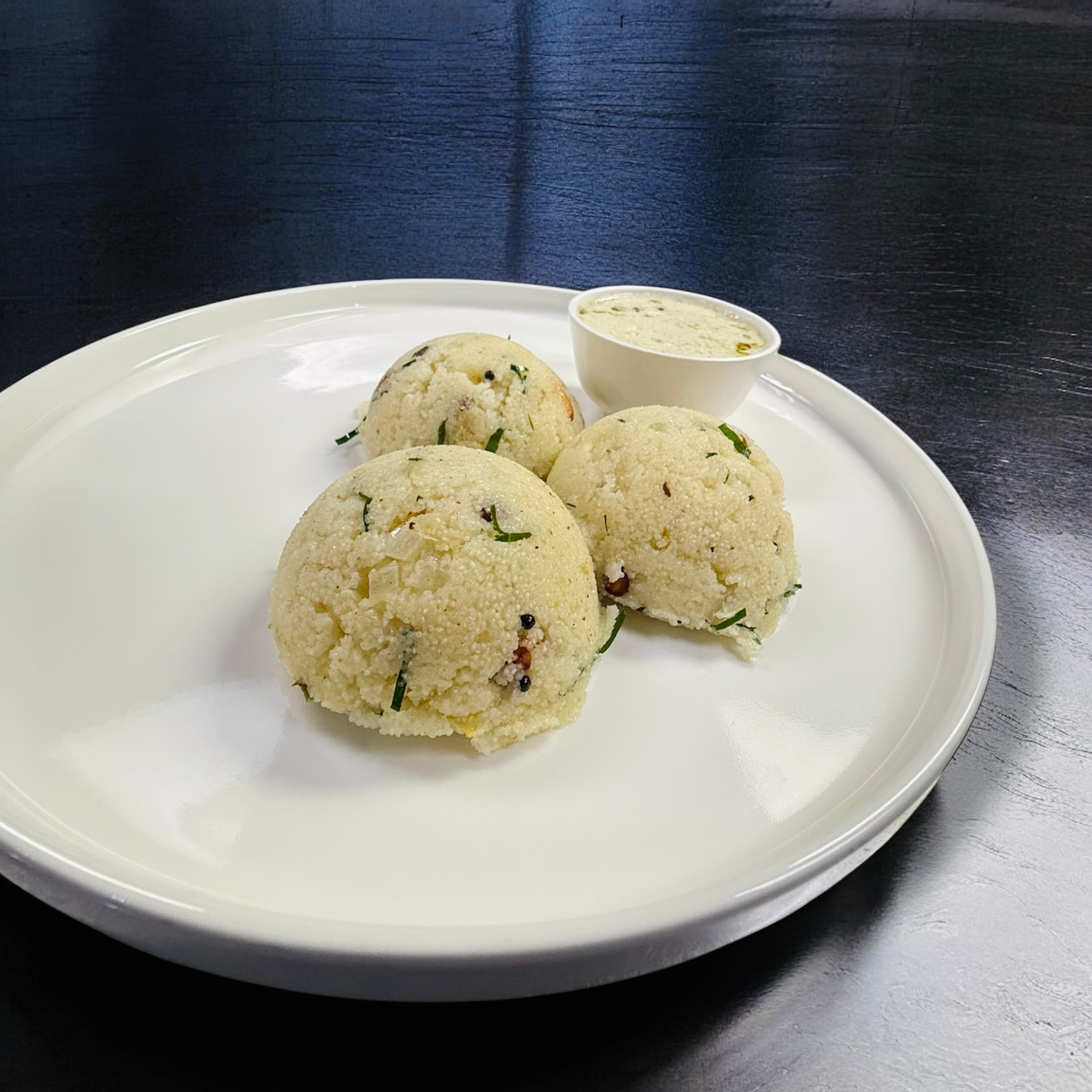 Alt Rava Upma With Chutney